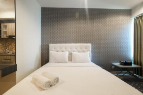 Simply Studio Grand Kamala Lagoon Apartment By Travelio